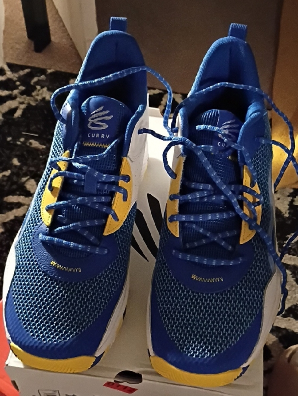 Under Armour Men's Blue and Yellow Athletic Sneakers